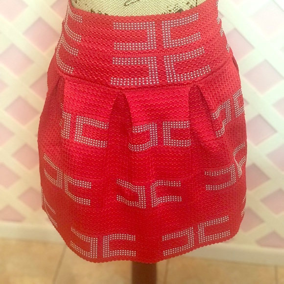 solution Dresses & Skirts - Gorgeous skirt